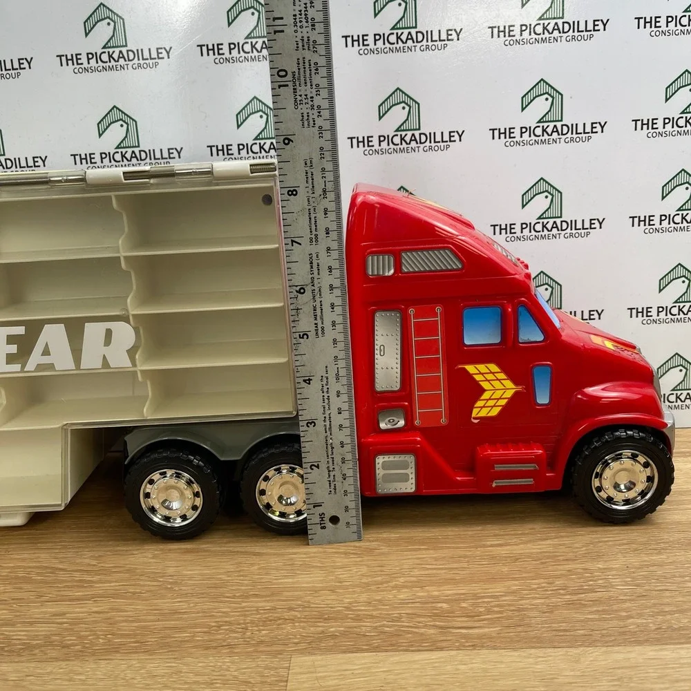 Vintage 1999 Redbox Goodyear Semi Truck Car Carrier with 22 Diecast Cars 69039